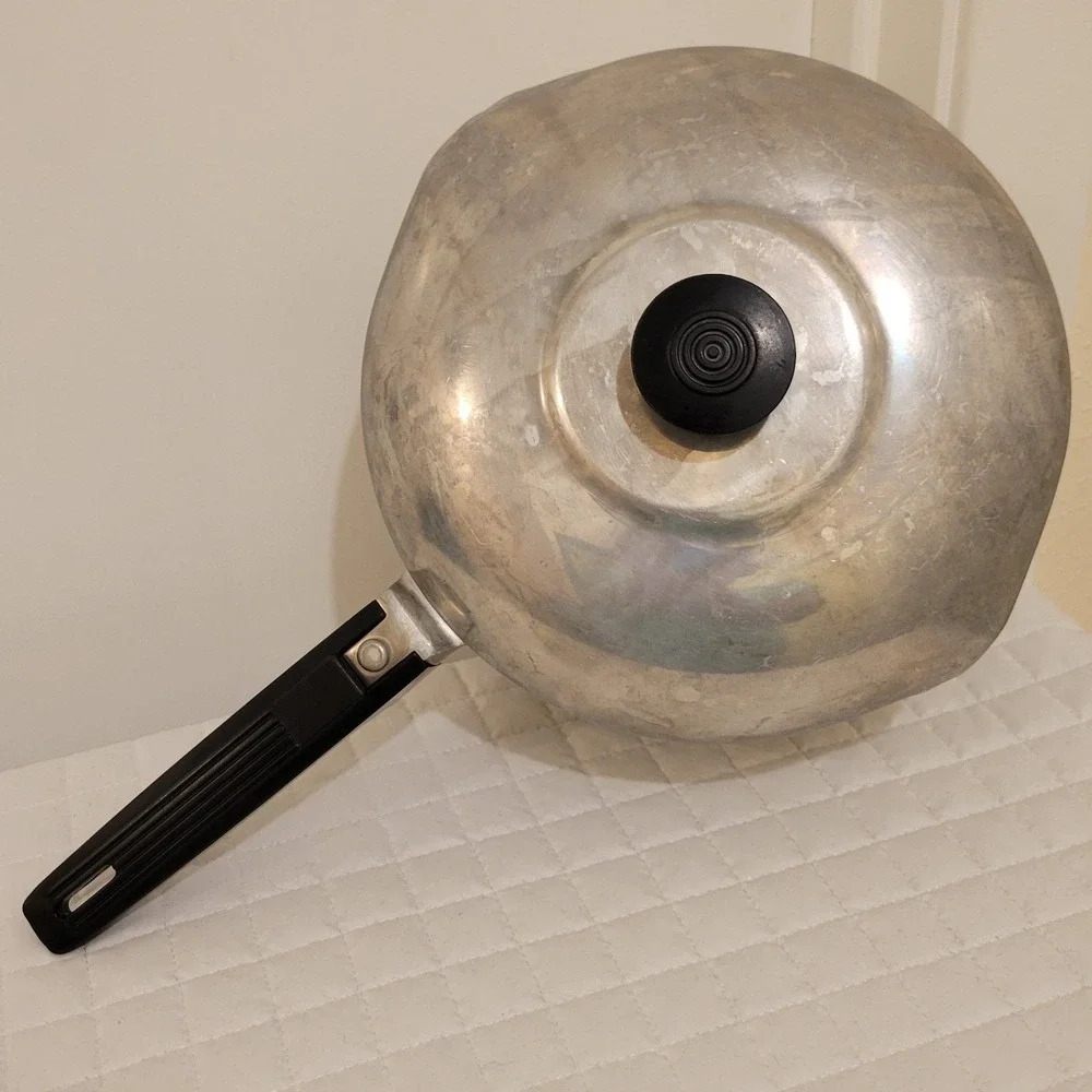VTG GHC Magnalite Guardian Service Cast Aluminum Pot Pour Spouts Lid MCM Kitchen
